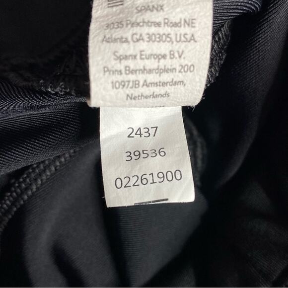 SPANX Faux Leather Leggings size Small - Picture 7 of 9